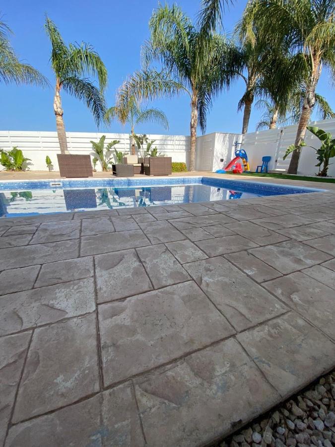 Villa Angel - Exotic Villa 200M From Beach Paralimni Ngoại thất bức ảnh