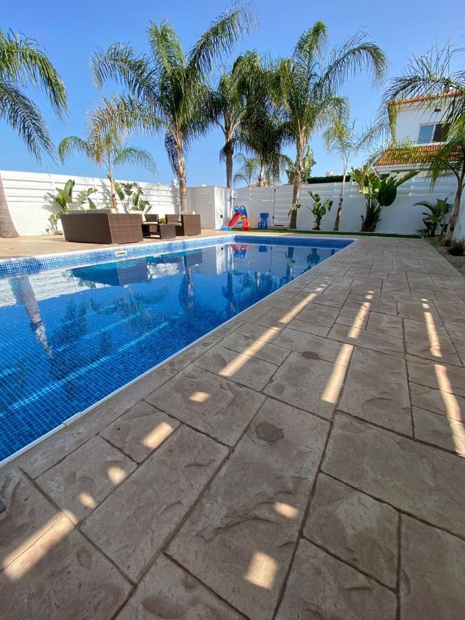 Villa Angel - Exotic Villa 200M From Beach Paralimni Ngoại thất bức ảnh